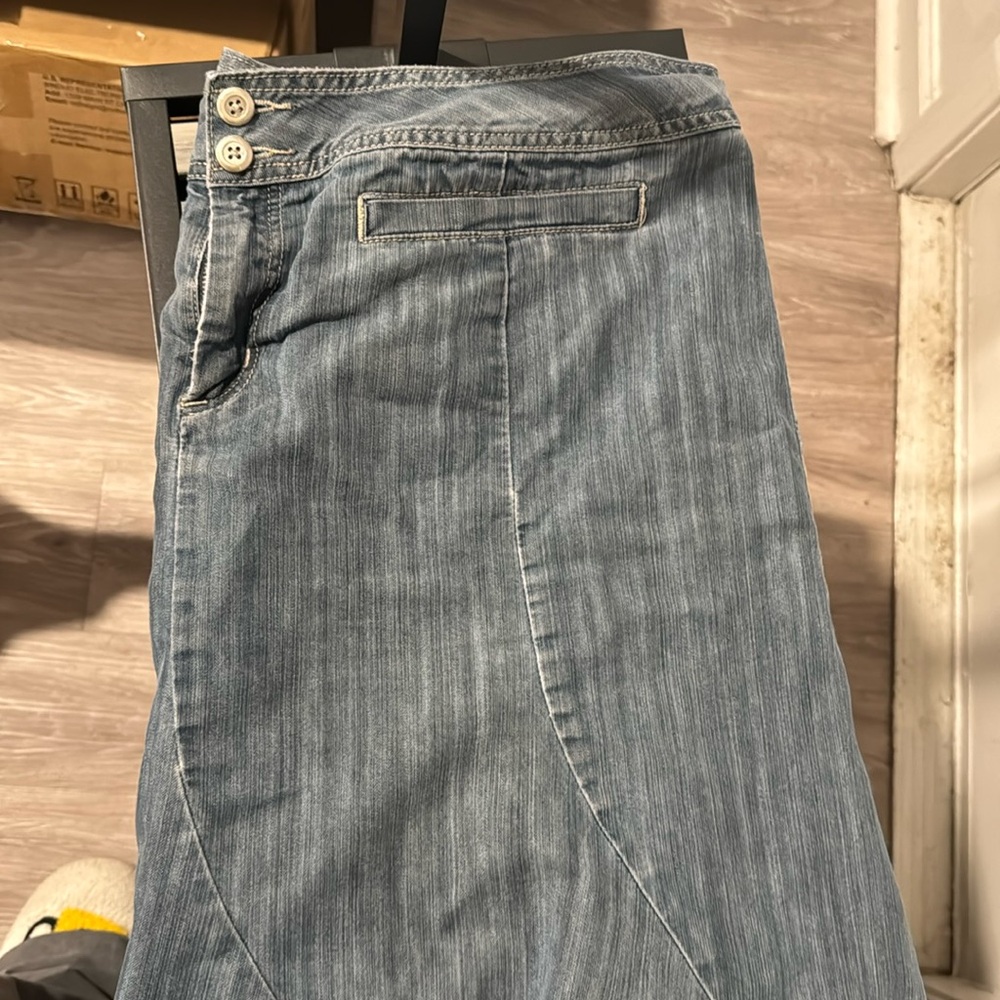 Light wash denim skirt size 22